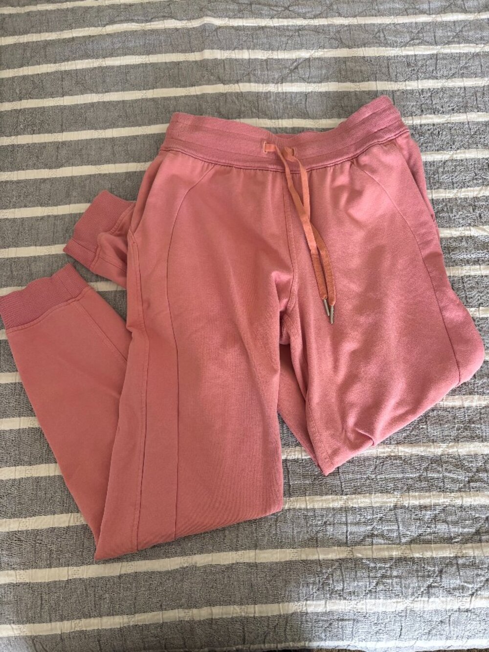 Lululemon Scuba High-Rise French Terry Jogger